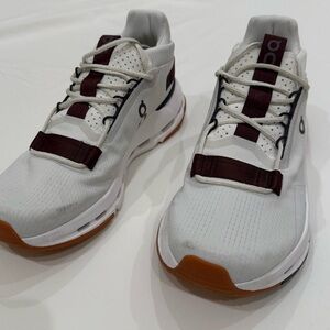 ON Cloudnova 2 Sneakers